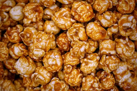 2. Dulciuri de Halloween_popcorn cu scortisoara si caramel
