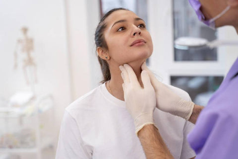 Glanda tiroida – afectiuni ale glandei tiroide si cum le poti mentine sub control printr-un stil de viata sanatos - Nutriland®