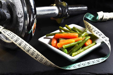 1. Recompozitie corporala cum construiesti masa musculara si reduci procentul de grasime corporala simultan_ Strategii pentru diminuarea grasimii viscerale si optimizarea metabolismului bazal_Gantere, legume