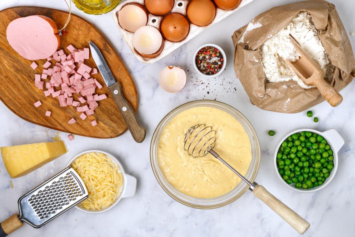 1.1. Ingrediente briose aperitiv pentru 6 persoane_sunca, cascaval, compozitie, oua, faina, mazare